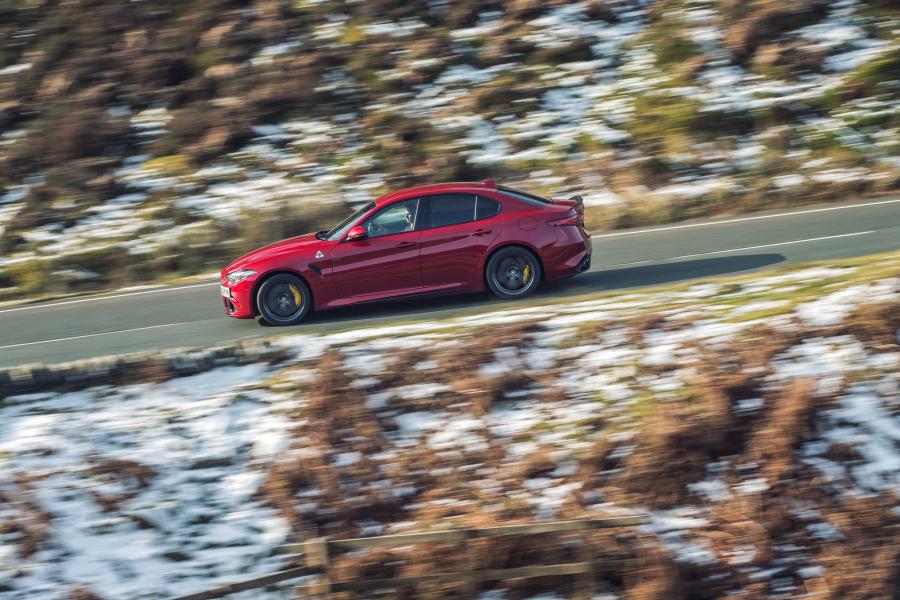  Alfa Romeo Giulia Quadrifoglio (952) 2016 года  (UK) (фото 7 из 40)
